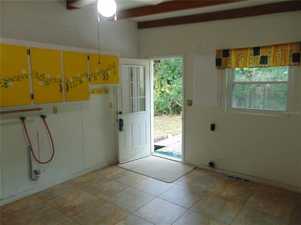 For Sale: $675,000 (4 beds, 3 baths, 2022 Square Feet)