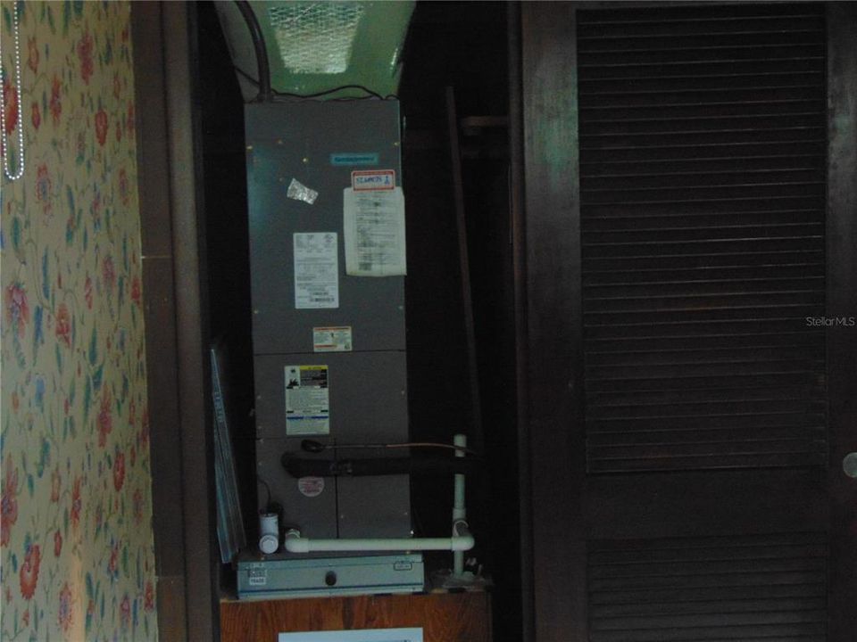 For Sale: $675,000 (4 beds, 3 baths, 2022 Square Feet)