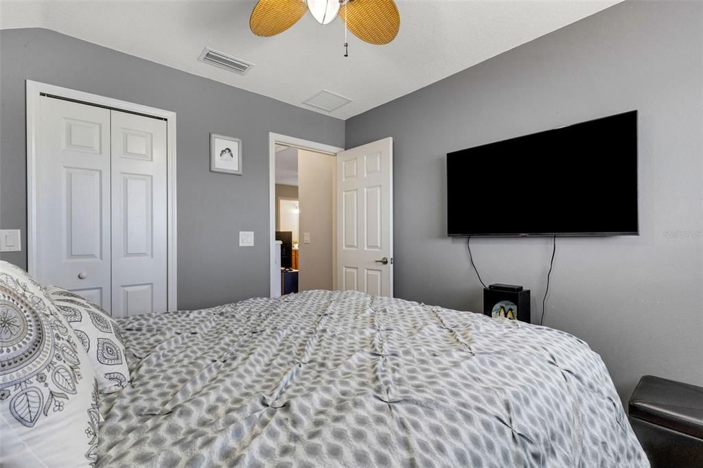 На продажу: $440,000 (4 спален, 2 ванн, 2396 Квадратных фут)