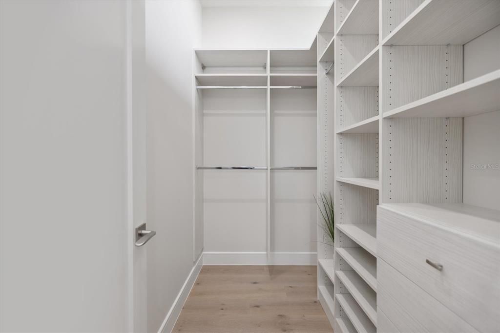 На продажу: $6,923,000 (7 спален, 6 ванн, 5214 Квадратных фут)