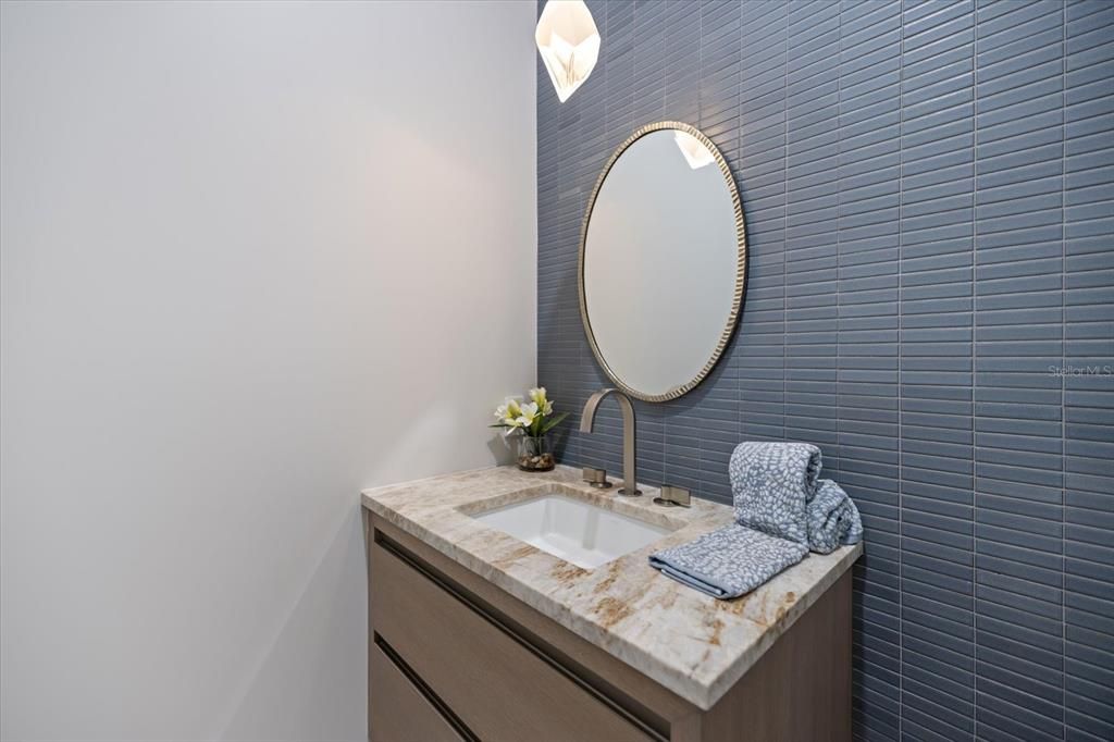 На продажу: $6,923,000 (7 спален, 6 ванн, 5214 Квадратных фут)