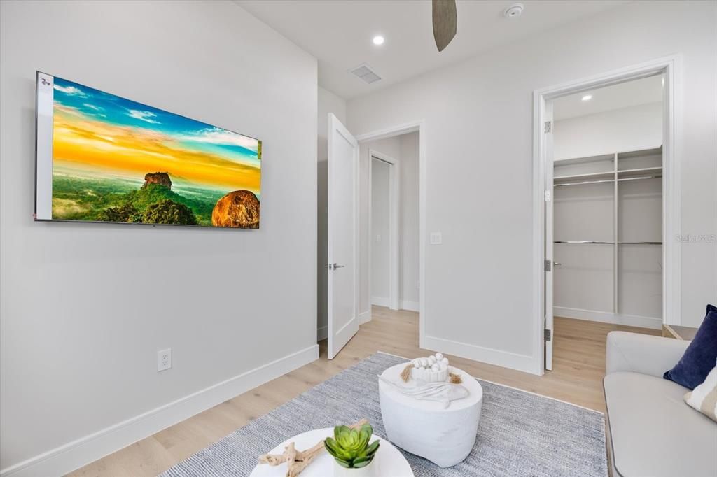 На продажу: $6,923,000 (7 спален, 6 ванн, 5214 Квадратных фут)