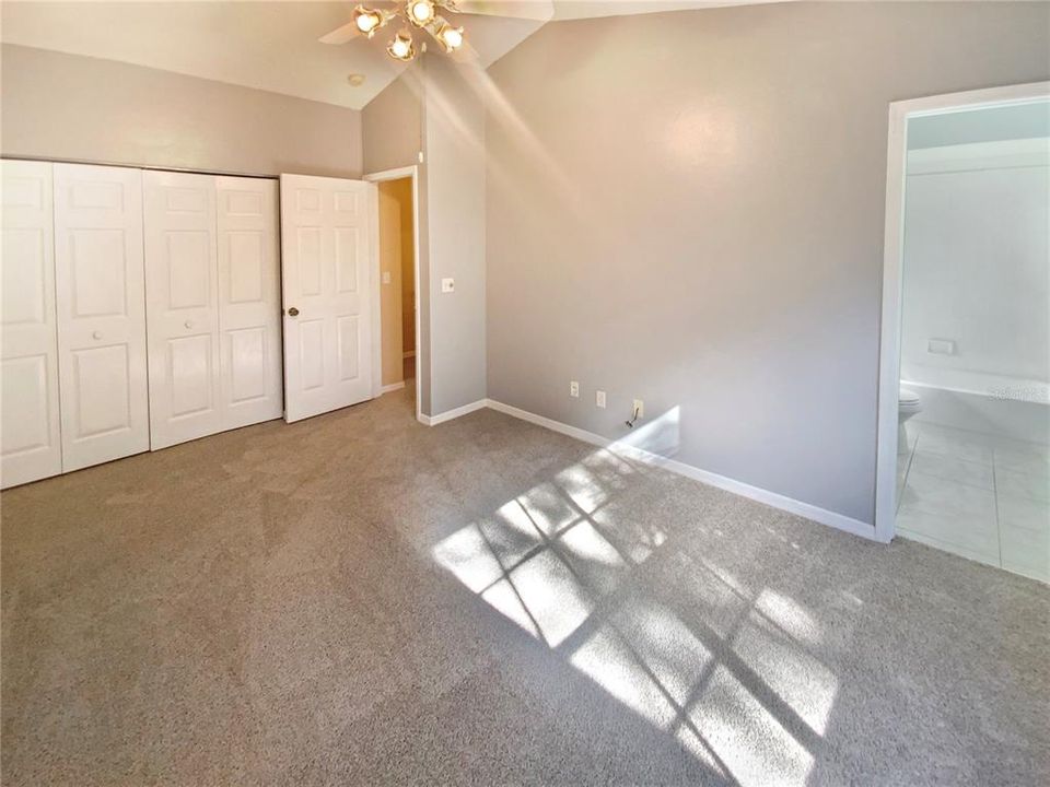 For Sale: $227,000 (2 beds, 2 baths, 1248 Square Feet)