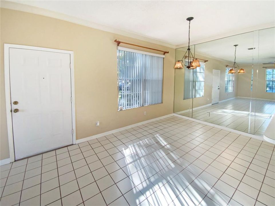 For Sale: $227,000 (2 beds, 2 baths, 1248 Square Feet)