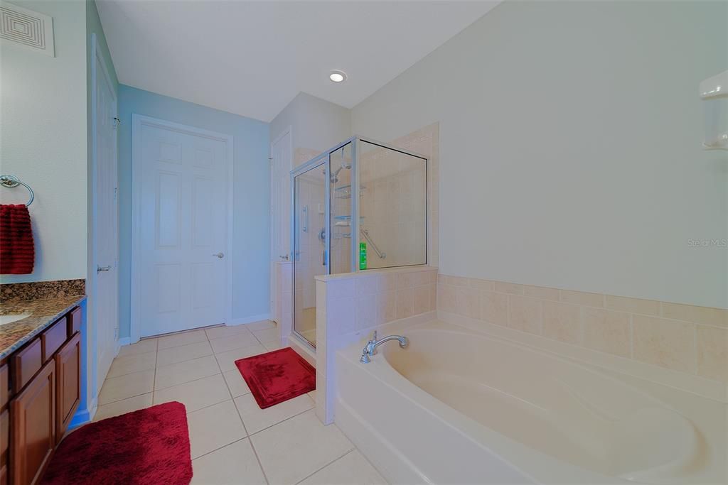 For Sale: $409,900 (2 beds, 2 baths, 1730 Square Feet)