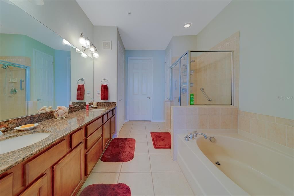 For Sale: $409,900 (2 beds, 2 baths, 1730 Square Feet)