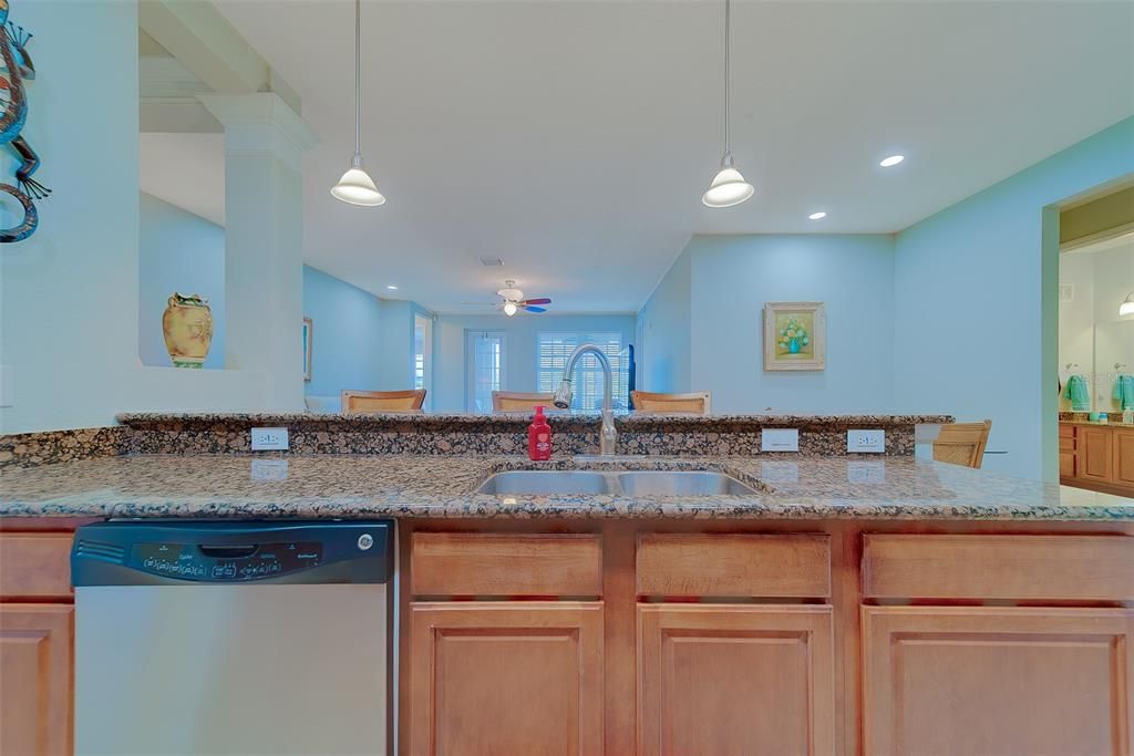 For Sale: $409,900 (2 beds, 2 baths, 1730 Square Feet)