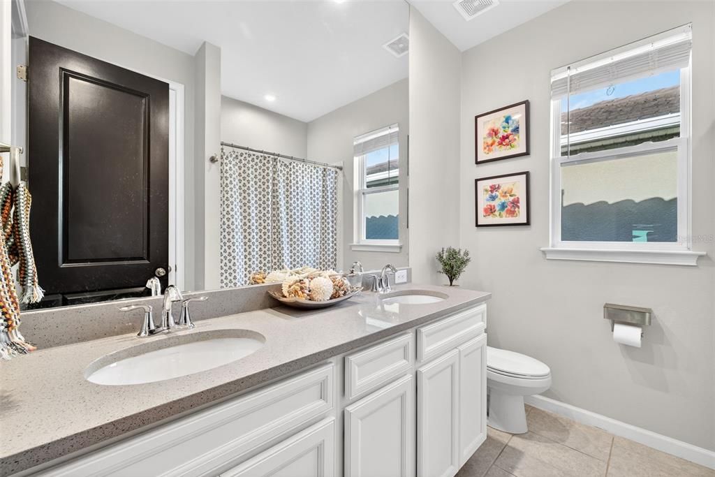 На продажу: $525,000 (3 спален, 2 ванн, 2182 Квадратных фут)