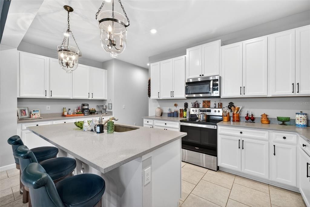 На продажу: $525,000 (3 спален, 2 ванн, 2182 Квадратных фут)