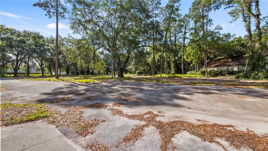 For Sale: $2,500,000 (4.40 acres)