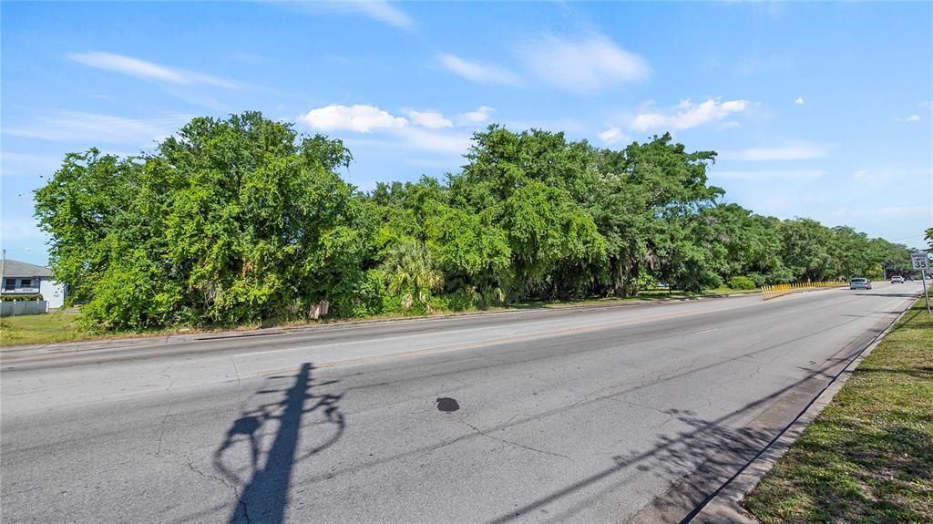 For Sale: $2,500,000 (4.40 acres)