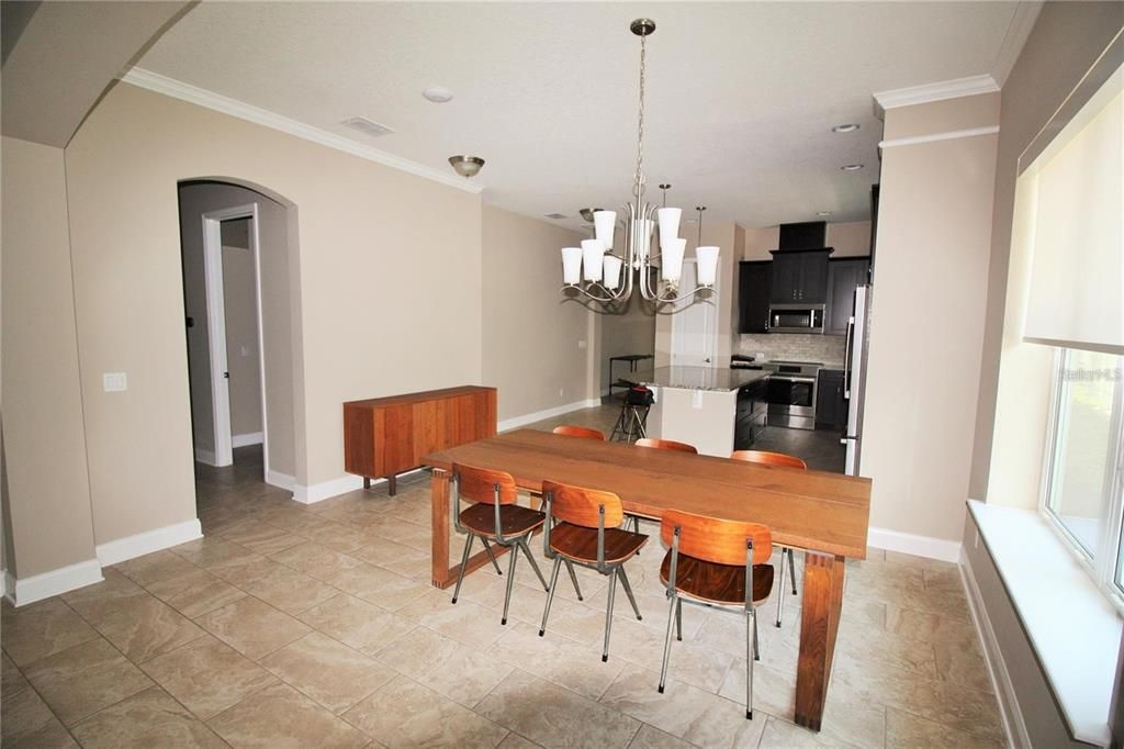 В аренду: $3,495 (3 спален, 2 ванн, 1899 Квадратных фут)