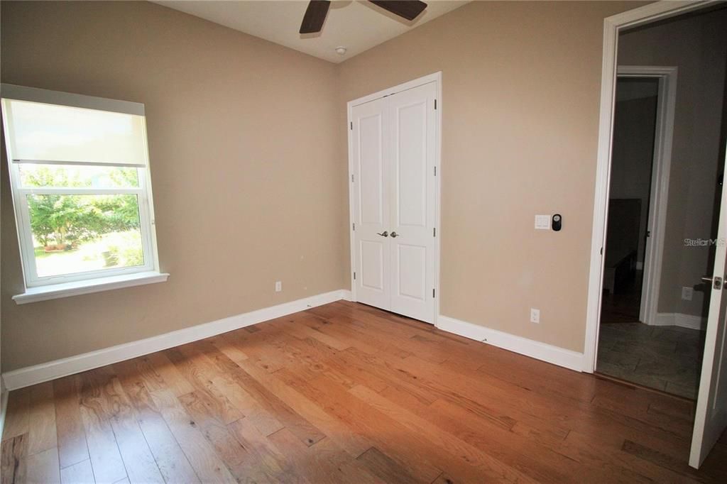 В аренду: $3,495 (3 спален, 2 ванн, 1899 Квадратных фут)