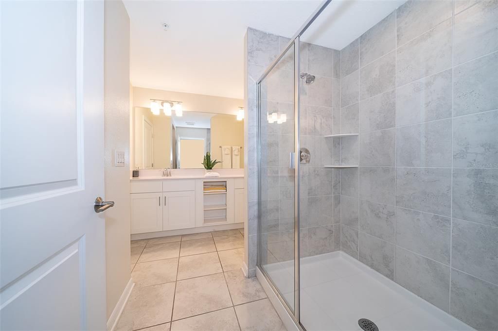 待售: $389,000 (3 贝兹, 2 浴室, 1329 平方英尺)