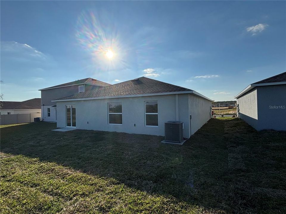 В аренду: $1,950 (4 спален, 2 ванн, 1824 Квадратных фут)