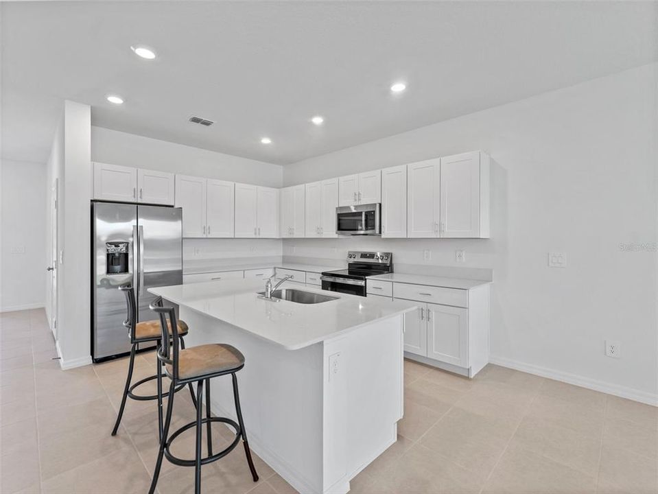 En Renta: $2,200 (3 camas, 2 baños, 1760 Pies cuadrados)