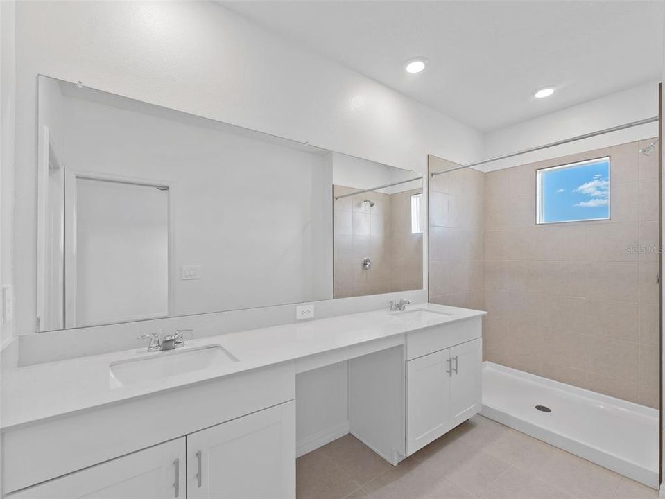 En Renta: $2,200 (3 camas, 2 baños, 1760 Pies cuadrados)