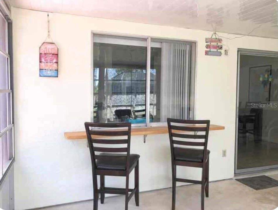 待售: $199,000 (2 贝兹, 2 浴室, 1100 平方英尺)