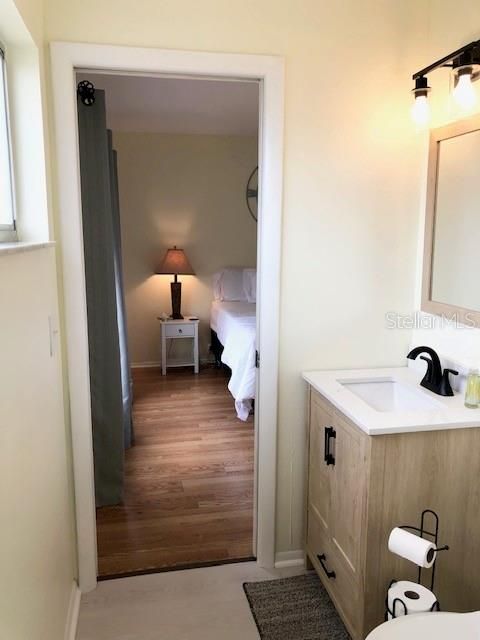 待售: $199,000 (2 贝兹, 2 浴室, 1100 平方英尺)