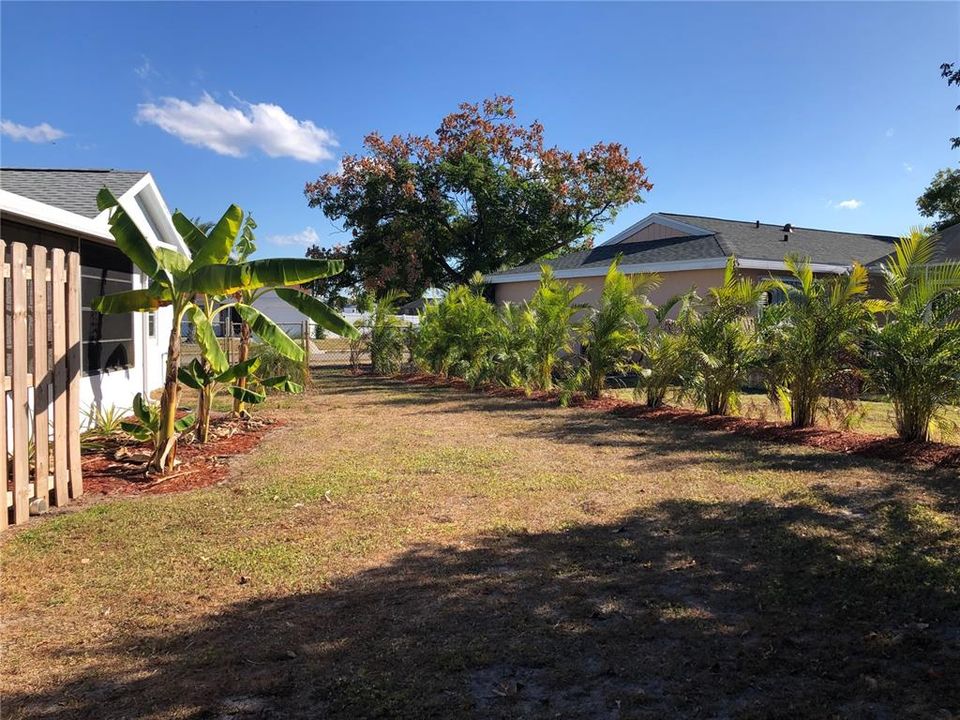 待售: $199,000 (2 贝兹, 2 浴室, 1100 平方英尺)