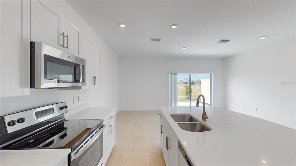 En Renta: $2,300 (3 camas, 2 baños, 1373 Pies cuadrados)