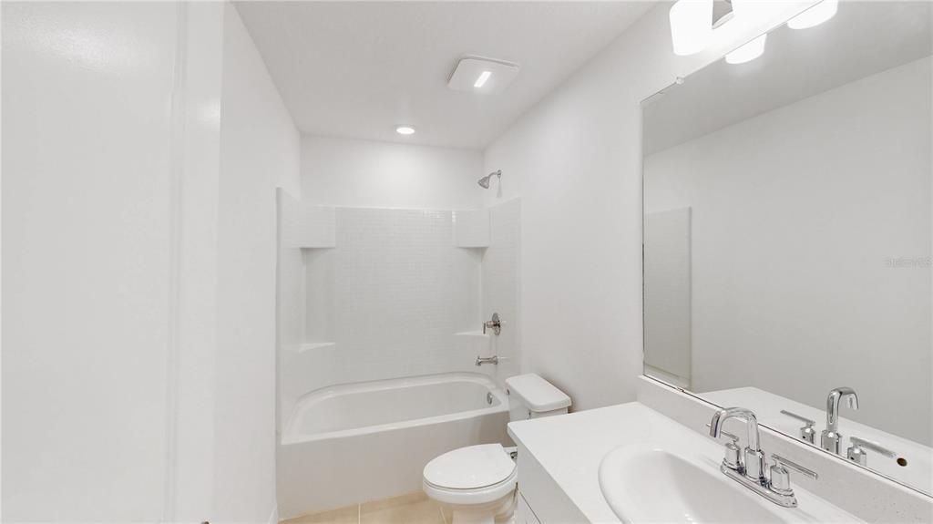 En Renta: $2,300 (3 camas, 2 baños, 1373 Pies cuadrados)