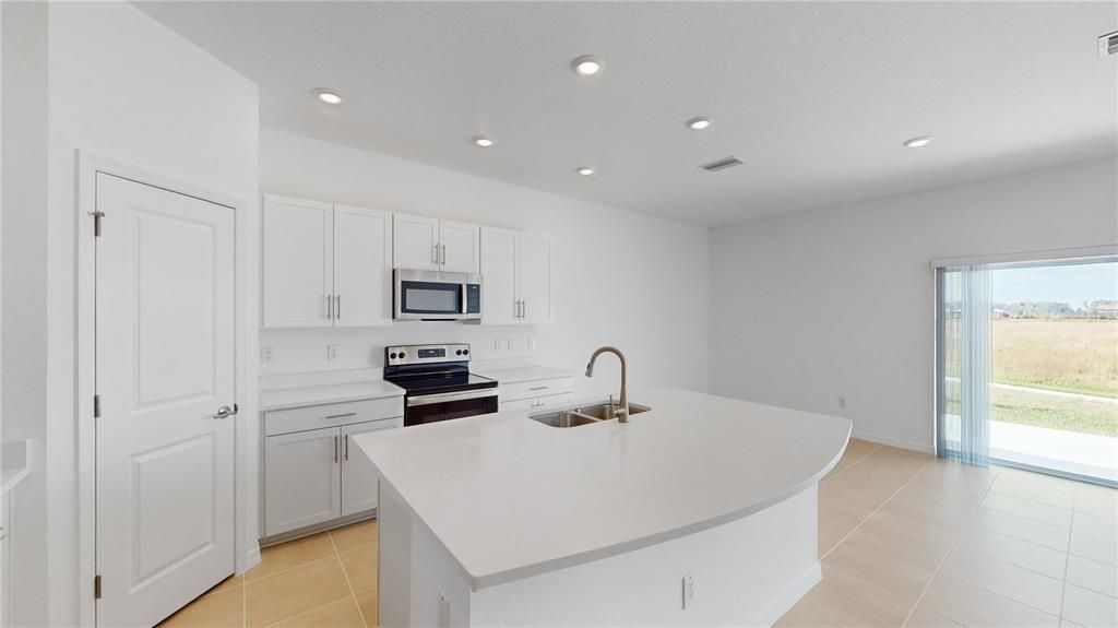 En Renta: $2,300 (3 camas, 2 baños, 1373 Pies cuadrados)