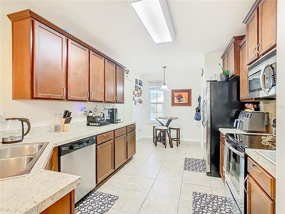 For Sale: $399,000 (3 beds, 2 baths, 1541 Square Feet)