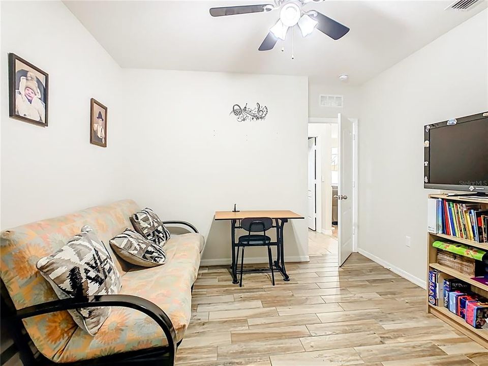 For Sale: $399,000 (3 beds, 2 baths, 1541 Square Feet)