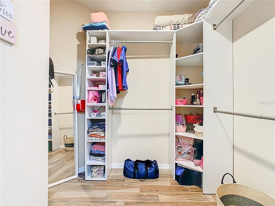 For Sale: $399,000 (3 beds, 2 baths, 1541 Square Feet)