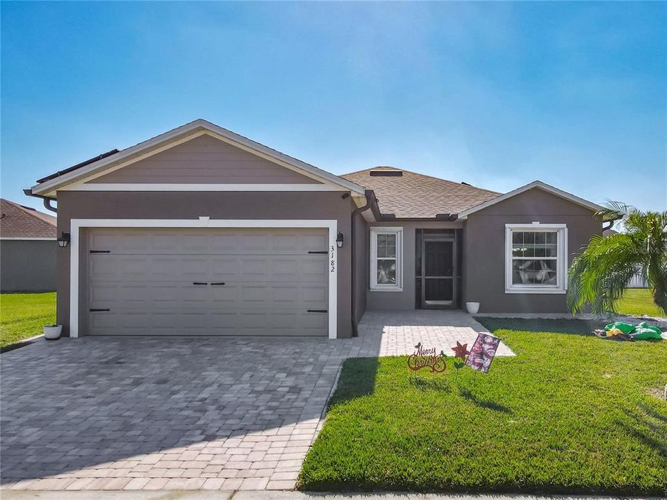 For Sale: $399,000 (3 beds, 2 baths, 1541 Square Feet)