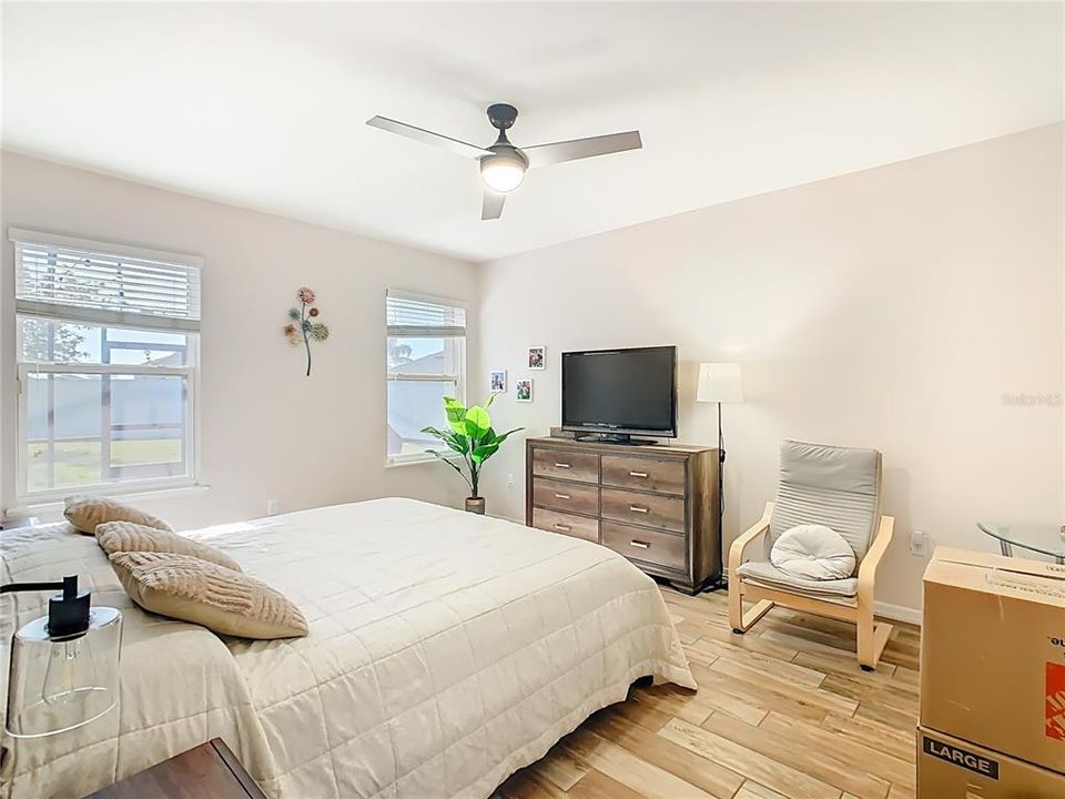 For Sale: $399,000 (3 beds, 2 baths, 1541 Square Feet)