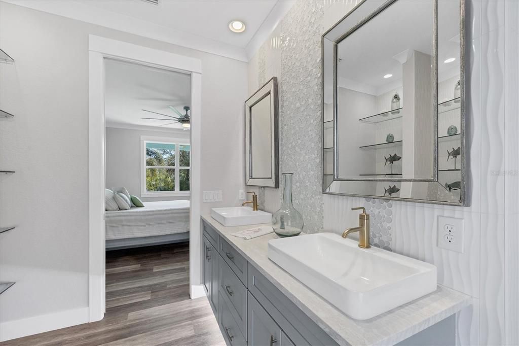 En Venta: $424,900 (2 camas, 2 baños, 1200 Pies cuadrados)