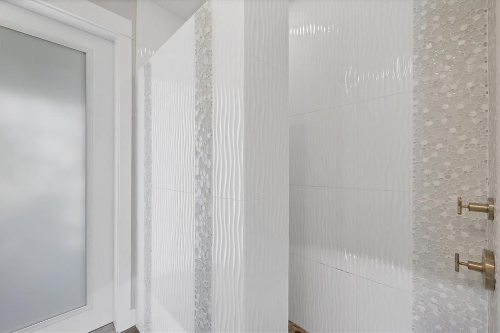 En Venta: $424,900 (2 camas, 2 baños, 1200 Pies cuadrados)