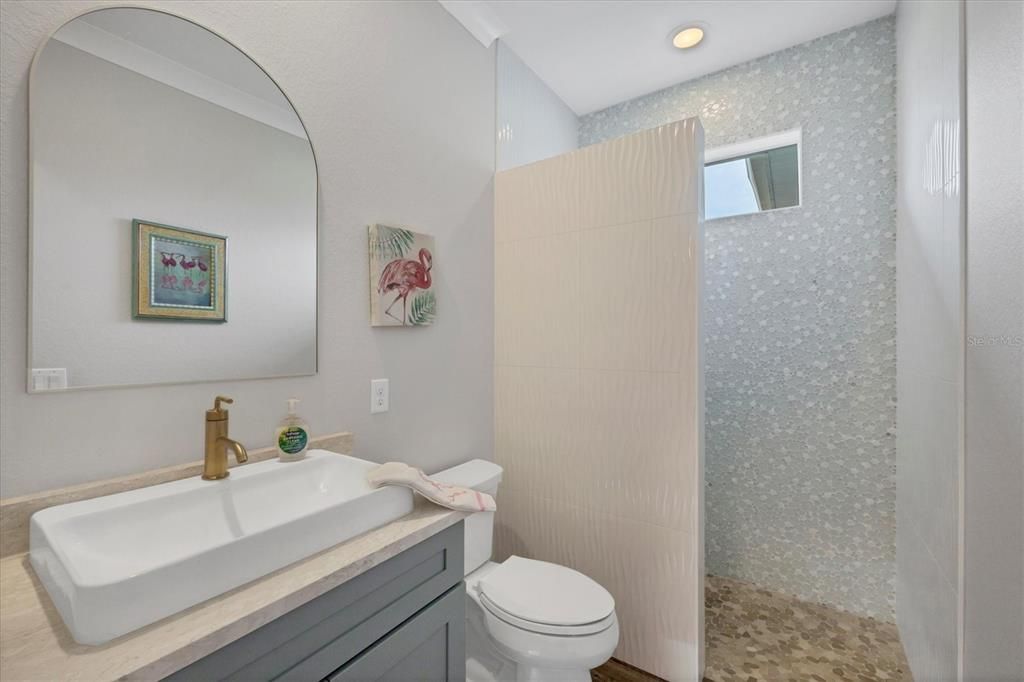 En Venta: $424,900 (2 camas, 2 baños, 1200 Pies cuadrados)