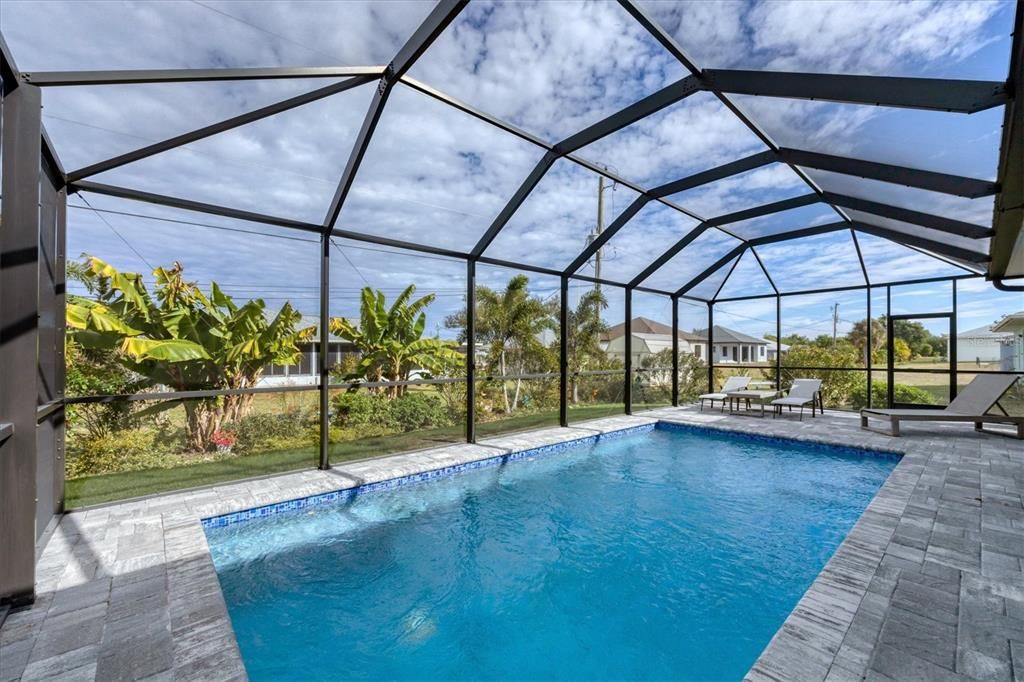 En Venta: $424,900 (2 camas, 2 baños, 1200 Pies cuadrados)