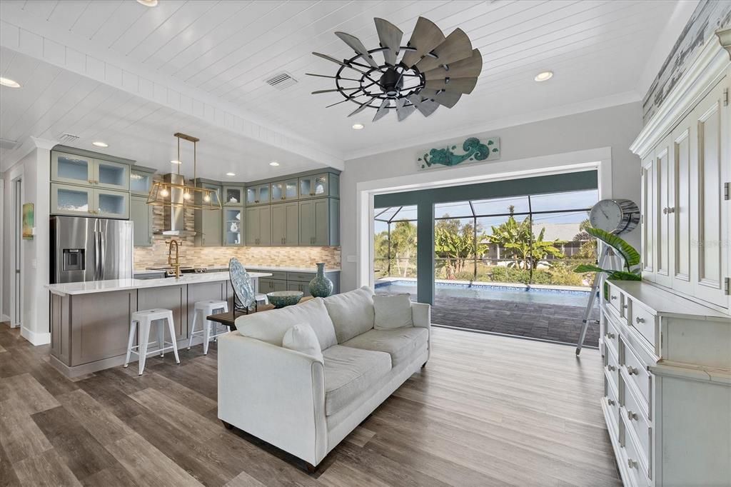 En Venta: $424,900 (2 camas, 2 baños, 1200 Pies cuadrados)