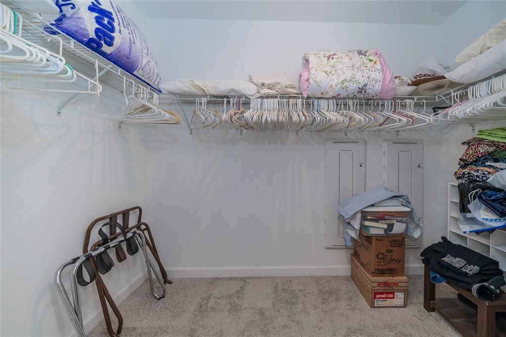 For Sale: $245,000 (2 beds, 2 baths, 1405 Square Feet)