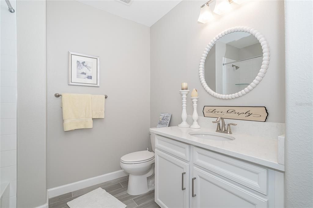 For Sale: $245,000 (2 beds, 2 baths, 1405 Square Feet)