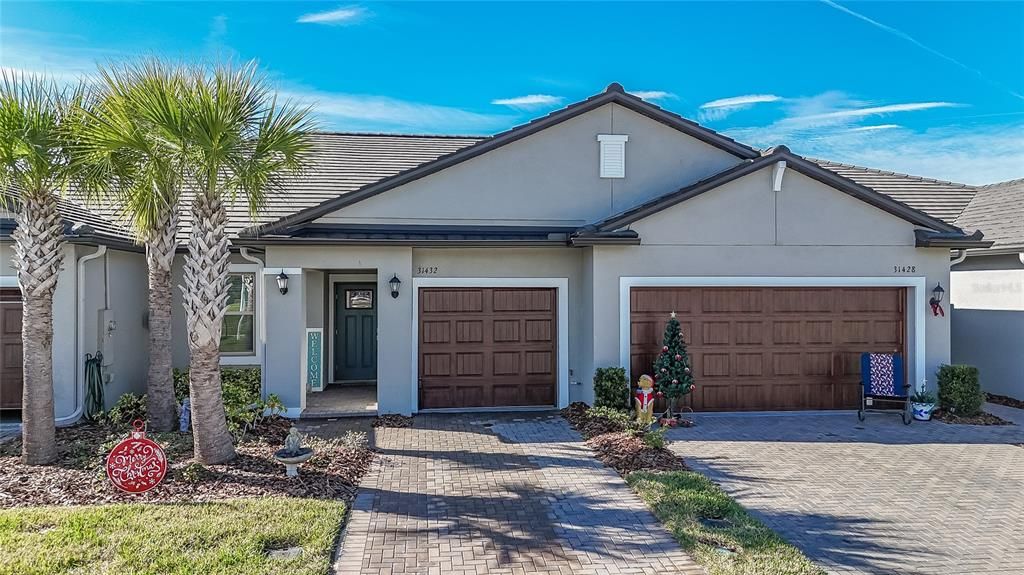 For Sale: $245,000 (2 beds, 2 baths, 1405 Square Feet)