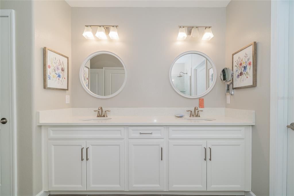 For Sale: $245,000 (2 beds, 2 baths, 1405 Square Feet)