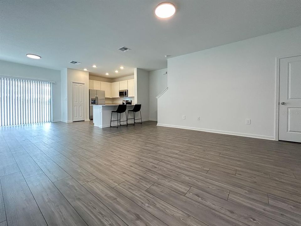 В аренду: $1,800 (3 спален, 2 ванн, 1657 Квадратных фут)