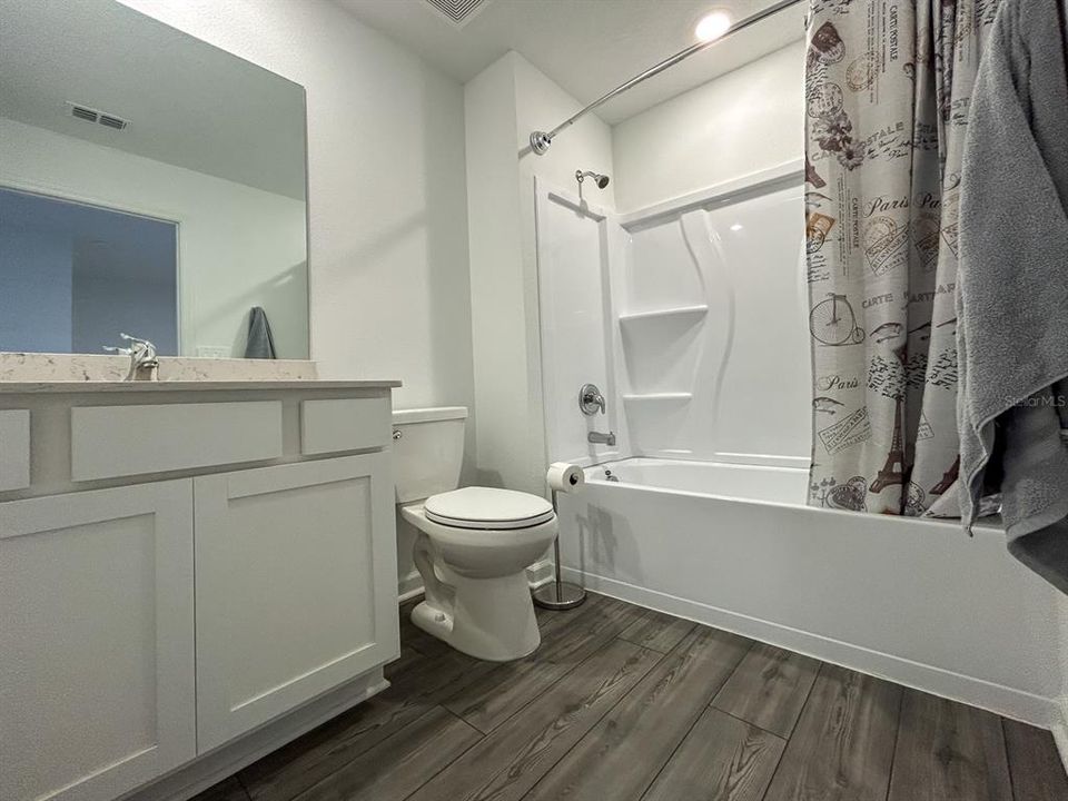 В аренду: $1,800 (3 спален, 2 ванн, 1657 Квадратных фут)