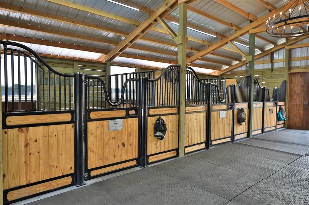 На продажу: $1,144,725 (3 спален, 2 ванн, 2372 Квадратных фут)