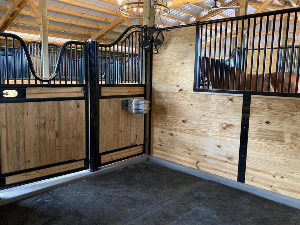 На продажу: $1,144,725 (3 спален, 2 ванн, 2372 Квадратных фут)