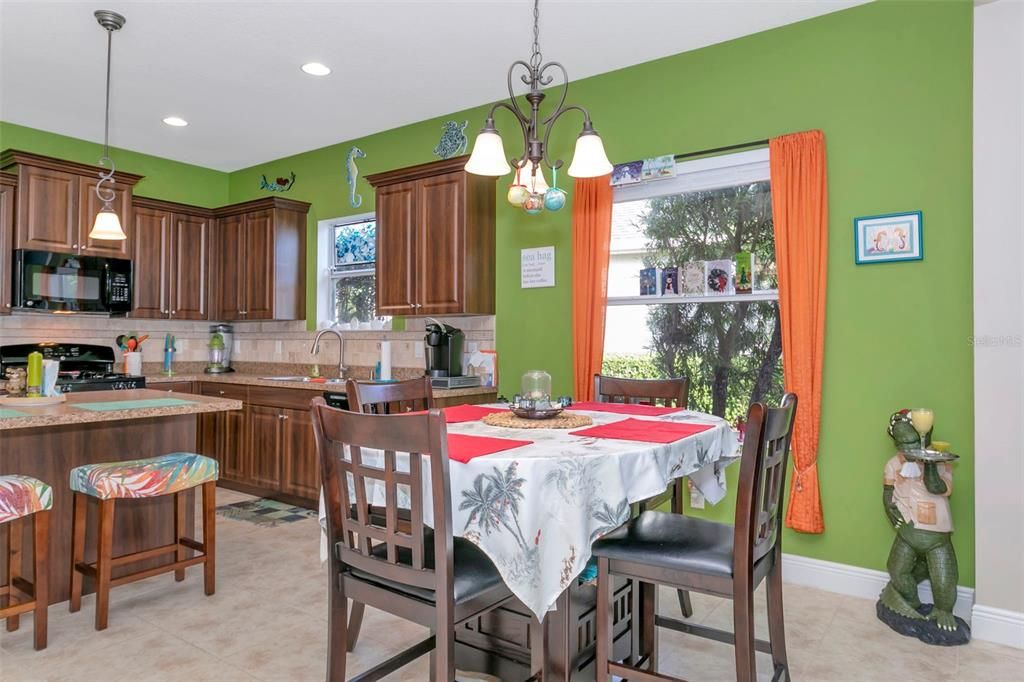 На продажу: $500,000 (3 спален, 2 ванн, 1805 Квадратных фут)