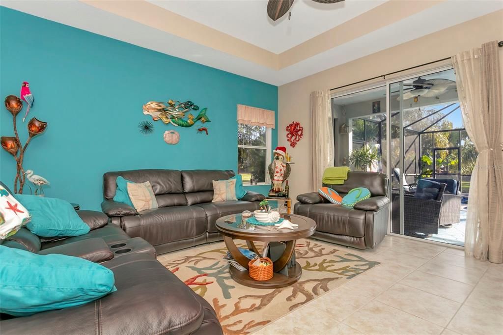 На продажу: $500,000 (3 спален, 2 ванн, 1805 Квадратных фут)