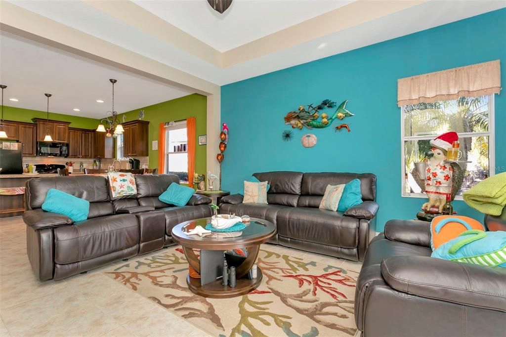 На продажу: $500,000 (3 спален, 2 ванн, 1805 Квадратных фут)