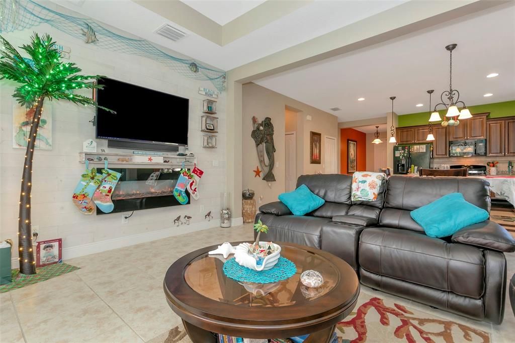 На продажу: $500,000 (3 спален, 2 ванн, 1805 Квадратных фут)