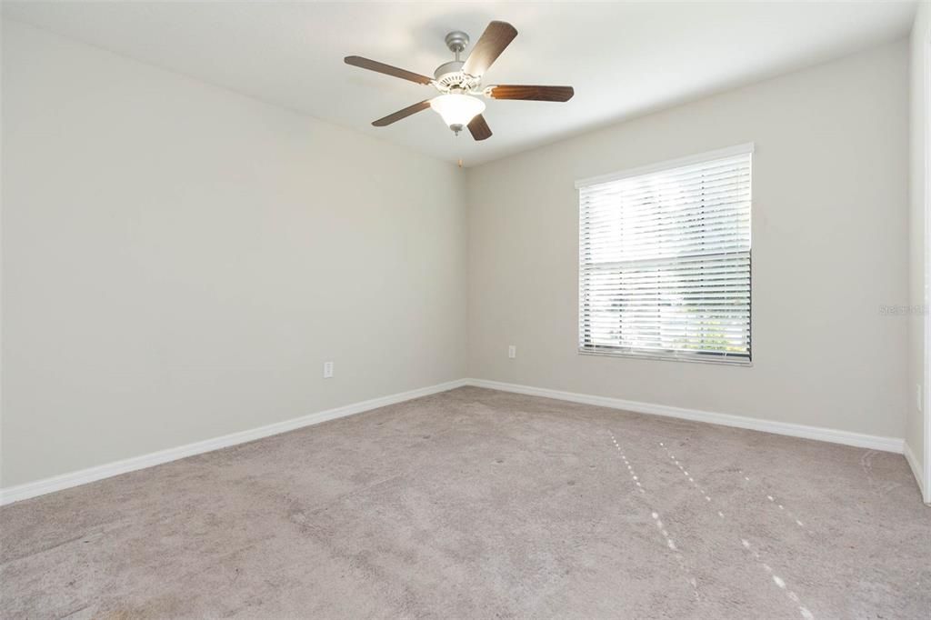 На продажу: $310,000 (4 спален, 2 ванн, 1810 Квадратных фут)